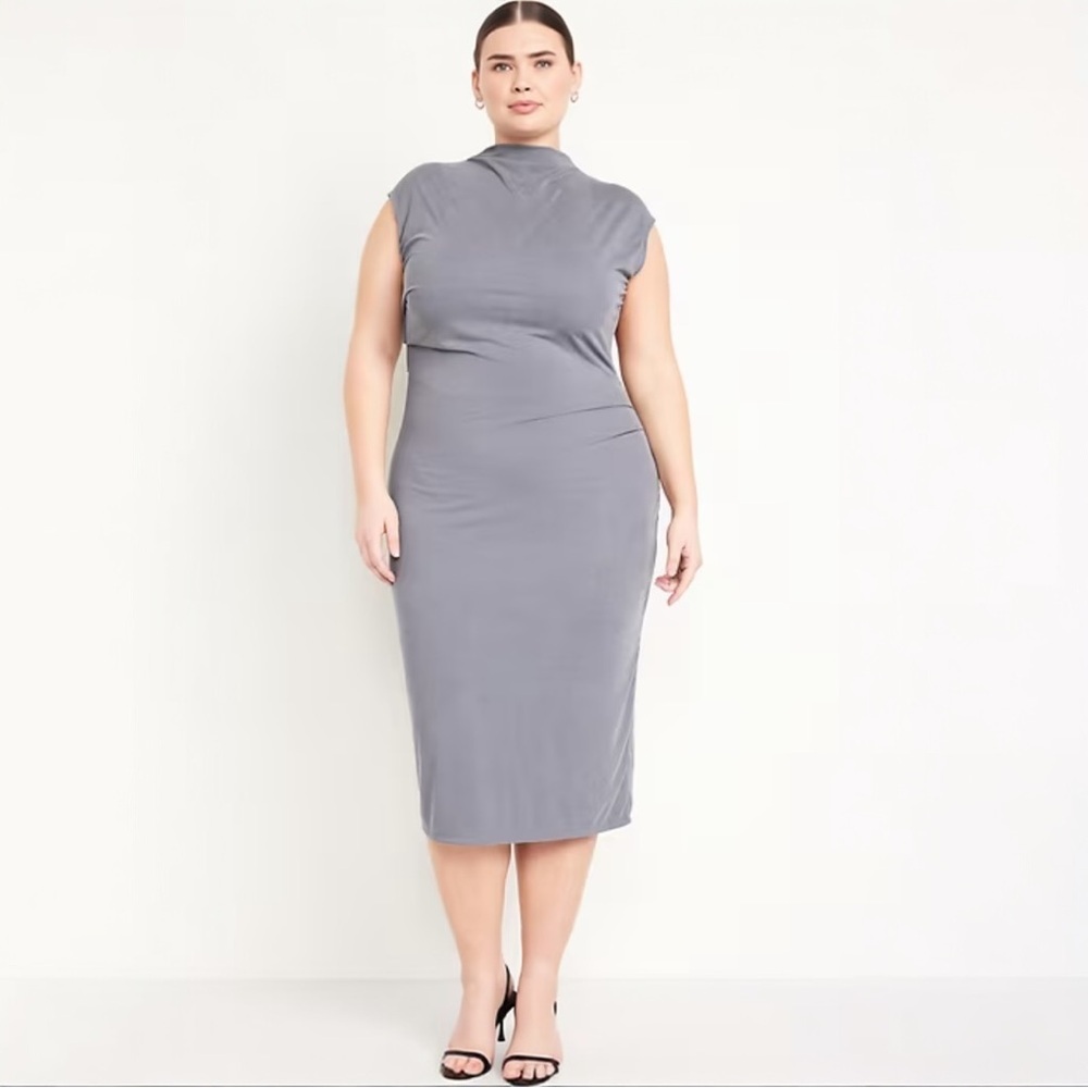 NWT Old Navy Ruched Midi Dress.
